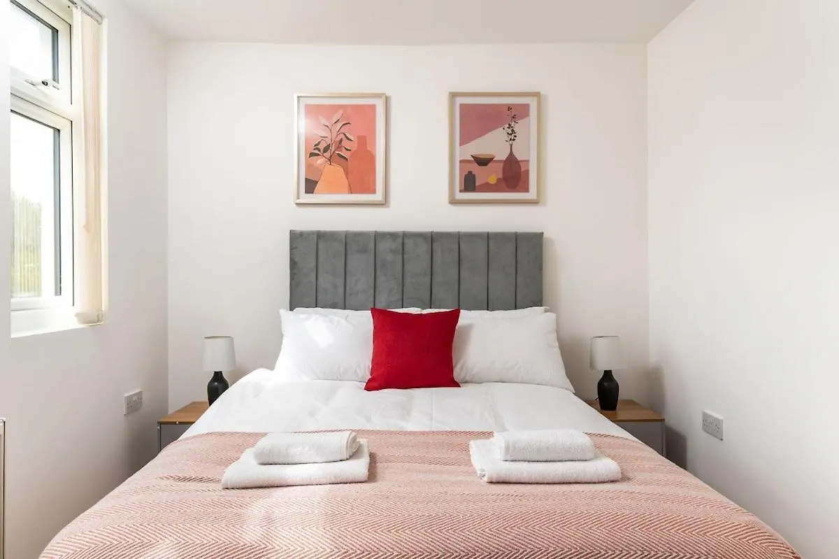 Holiday home Leeds Beautiful Home - Parking - Yorksha Property United Kingdom